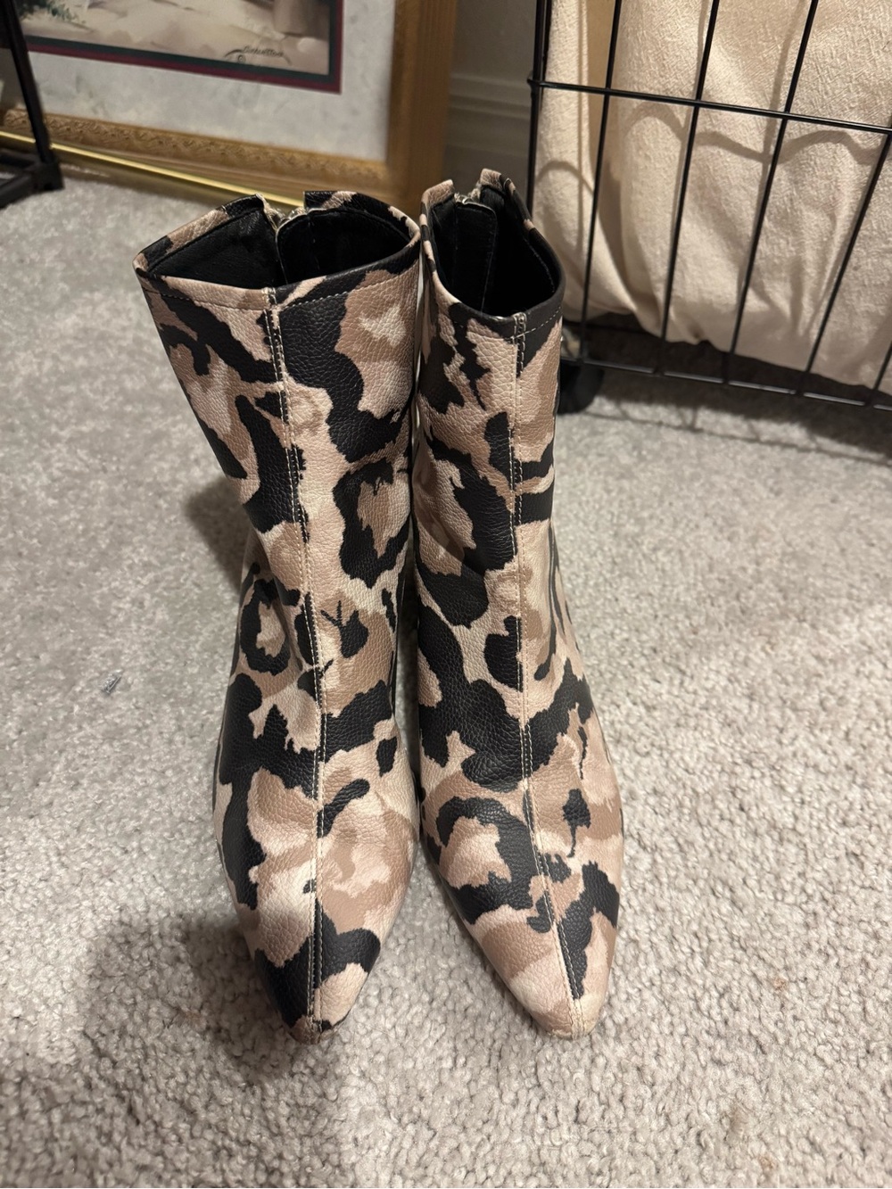 Buckle Leopard-Print Pointed Toe Ankle Boots in Beige and Black